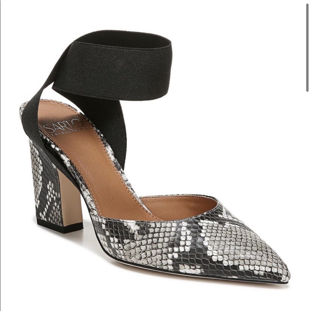SARTO BY FRANCO SNAKE PRINT
LEATHER ANKLE STRAP SIZE 6